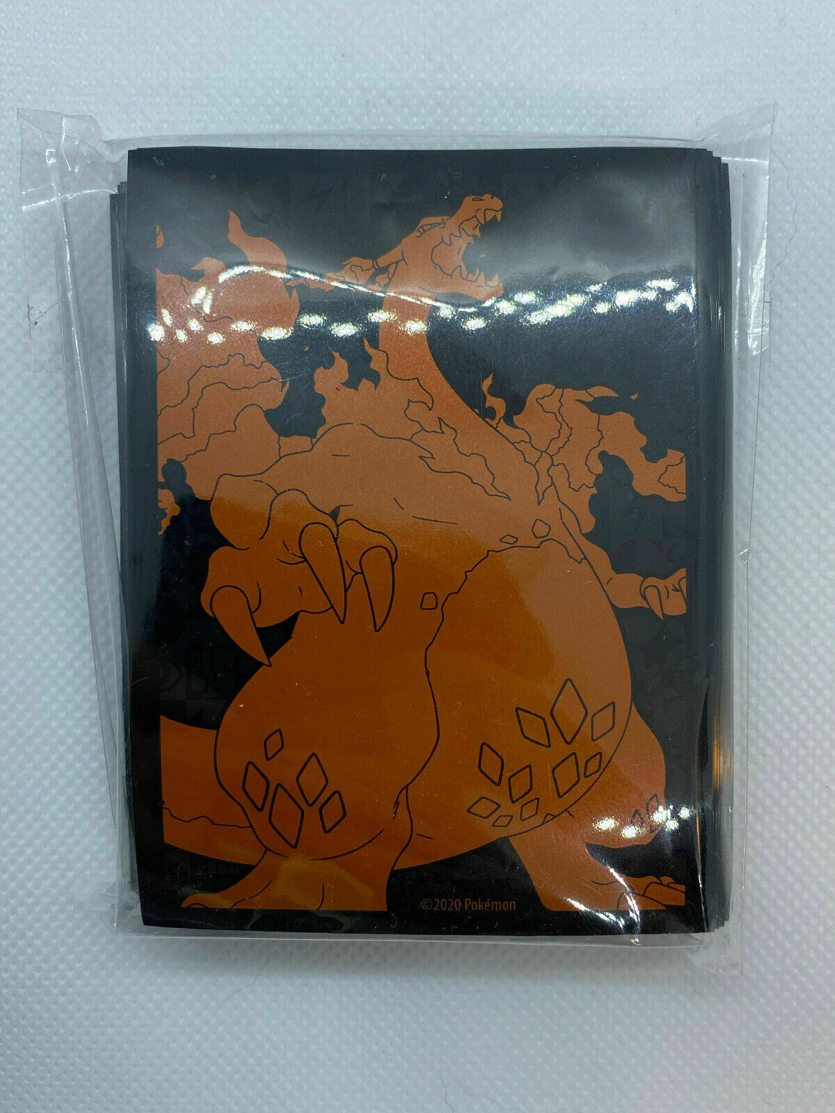 Pokémon TCG: GIGANTAMAX Charizard VMAX Champion's Path Sealed (65 Sleeves)