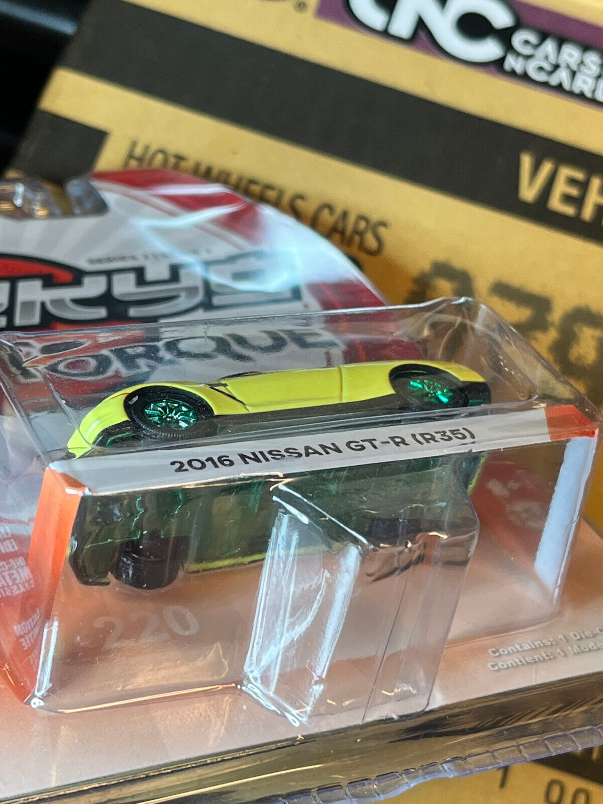 Greenlight Tokyo Torque Series 7 2016 Nissan GT-R (R35) Green Machine Chase