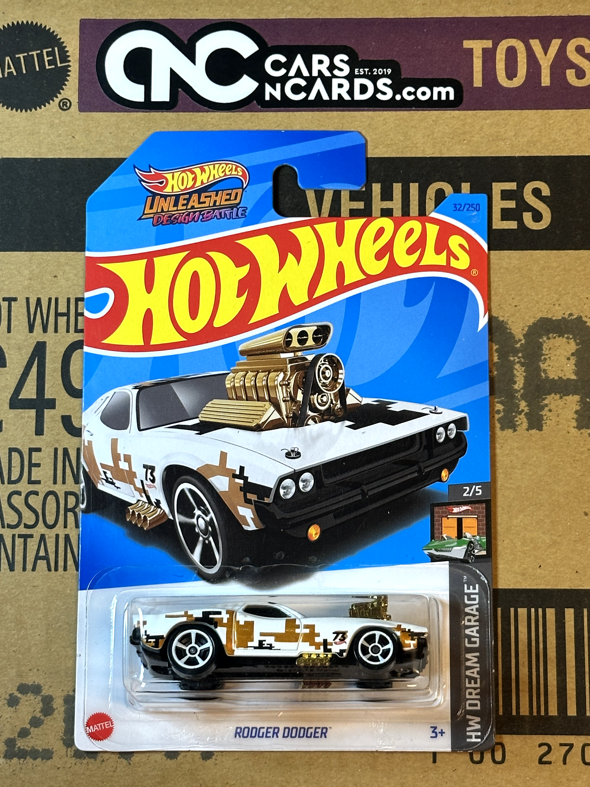 2023 Hot Wheels HW Dream Garage 2/5 Rodger Dodger White NIP