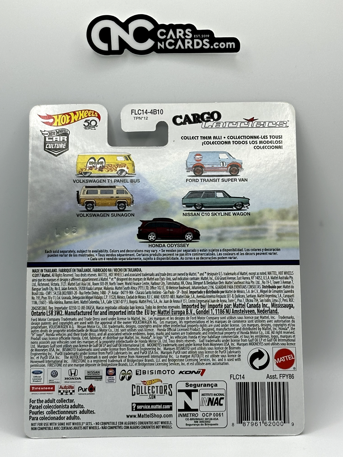 2018 Hot Wheels Premium Car Culture Cargo Carriers Volkswagen T1 Panel Mooneyes
