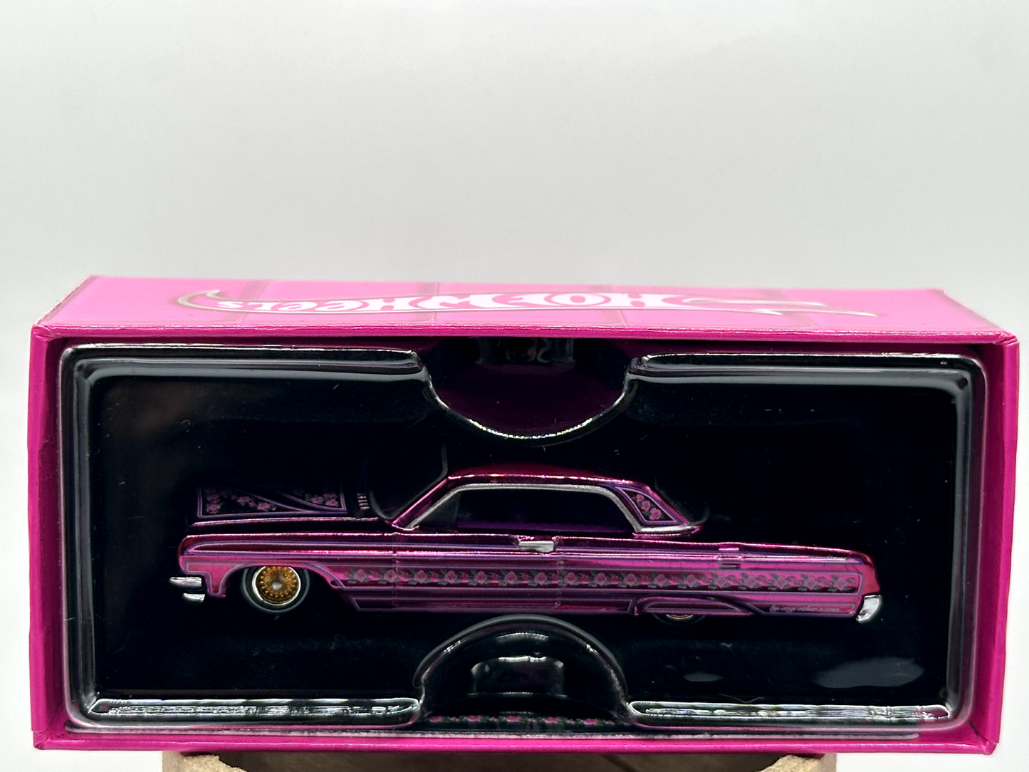 2021 Hot Wheels RLC '64 Chevrolet Impala "Rose 'N One" 08890/20000 With Box