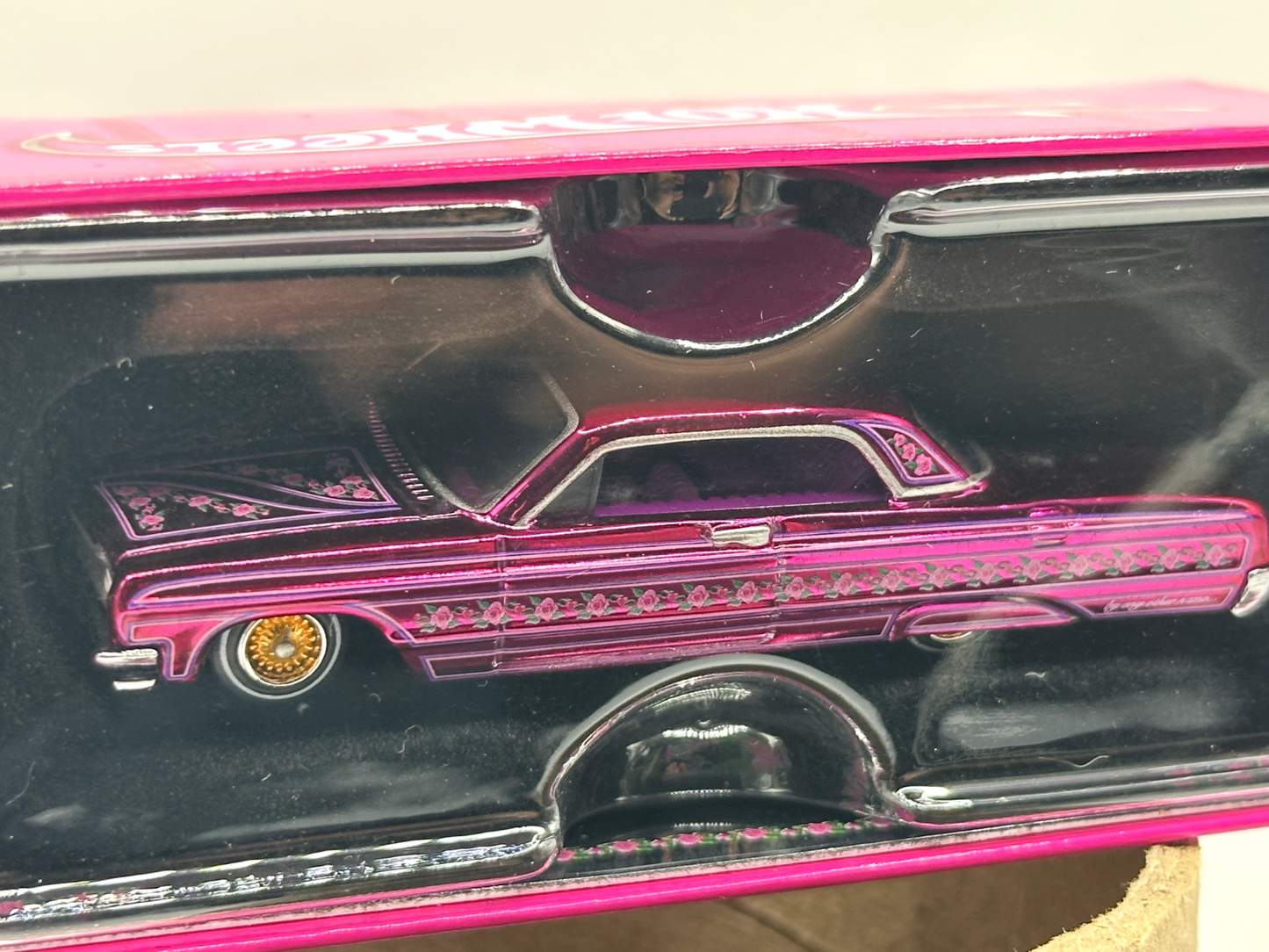 2021 Hot Wheels RLC '64 Chevrolet Impala "Rose 'N One" 08890/20000 With Box