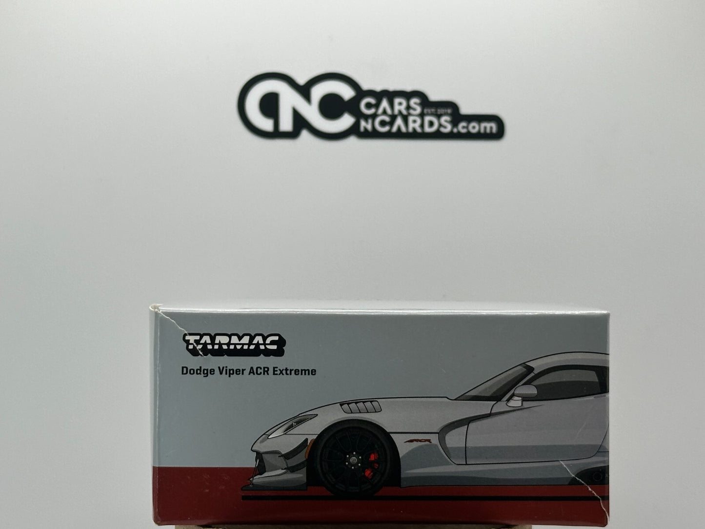 Tarmac Works Global64 Dodge Viper ACR Extreme (Small Tear on Box)