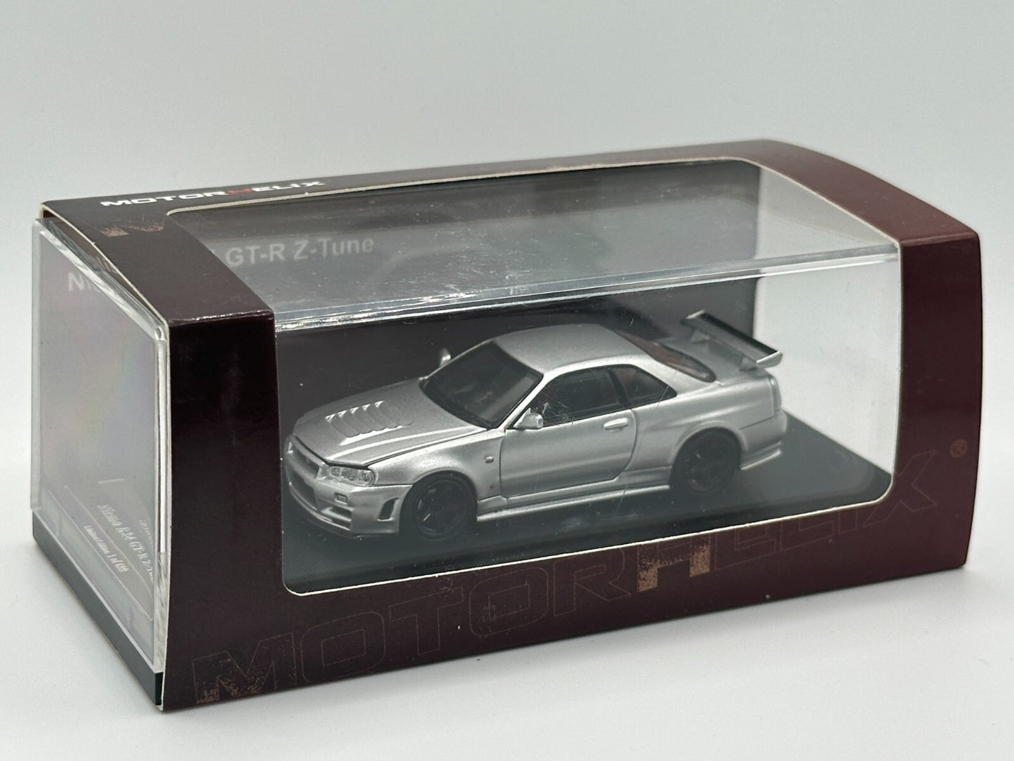 Motorhelix 1:64 Nissan Nismo R34 GT-R Z-Tune
