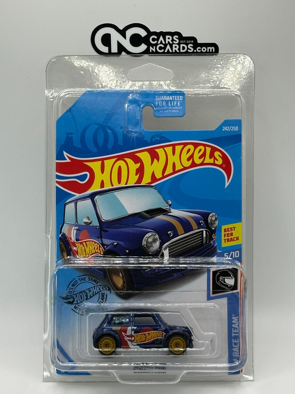 2019 Hot Wheels HW Race Team 5/10 Morris Mini Super Treasure Hunt With Protector