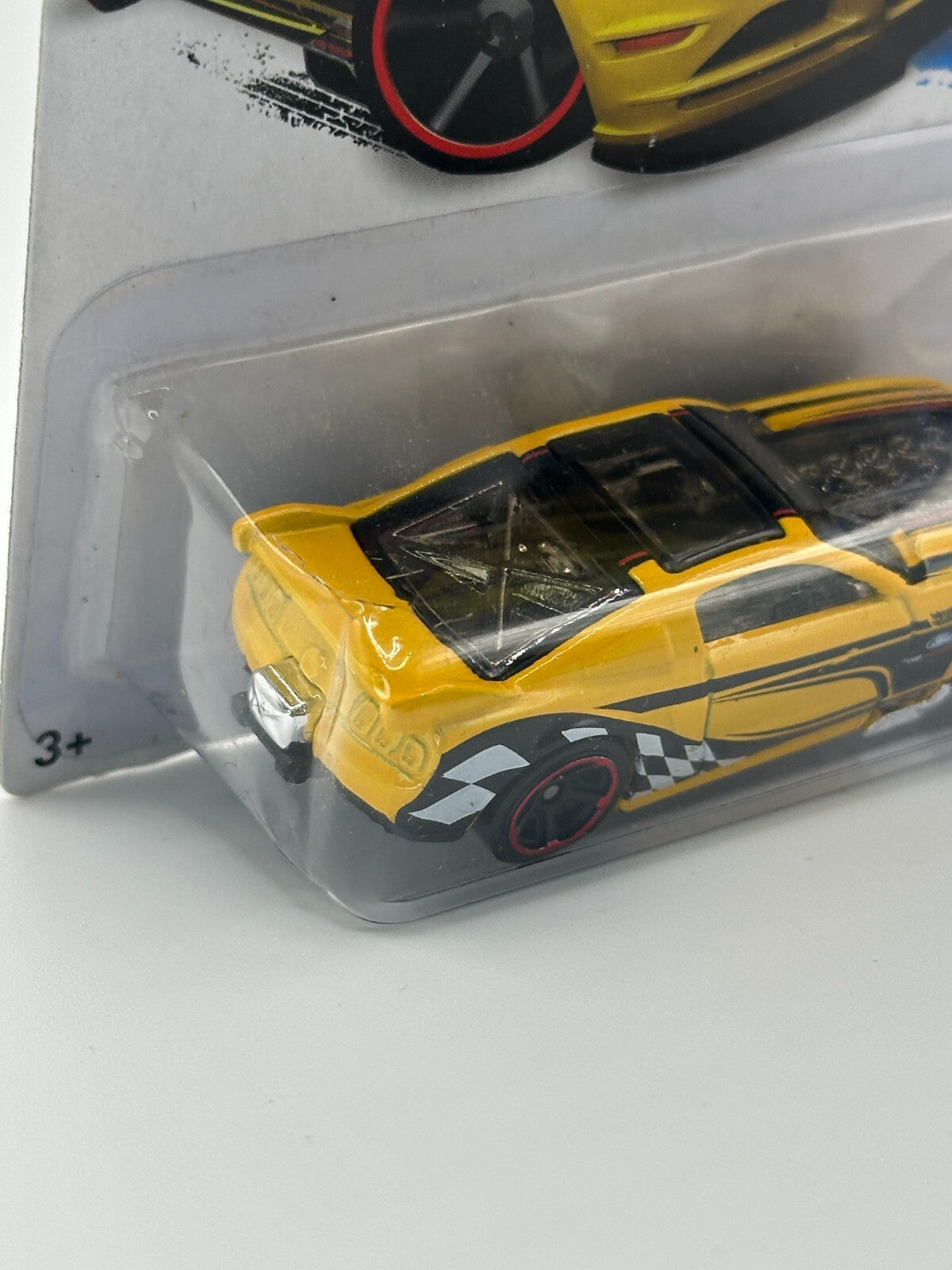 2016 Hot Wheels HW Mild to Wild 10/10 '13 Ford Mustang GT (Cracked Blister)