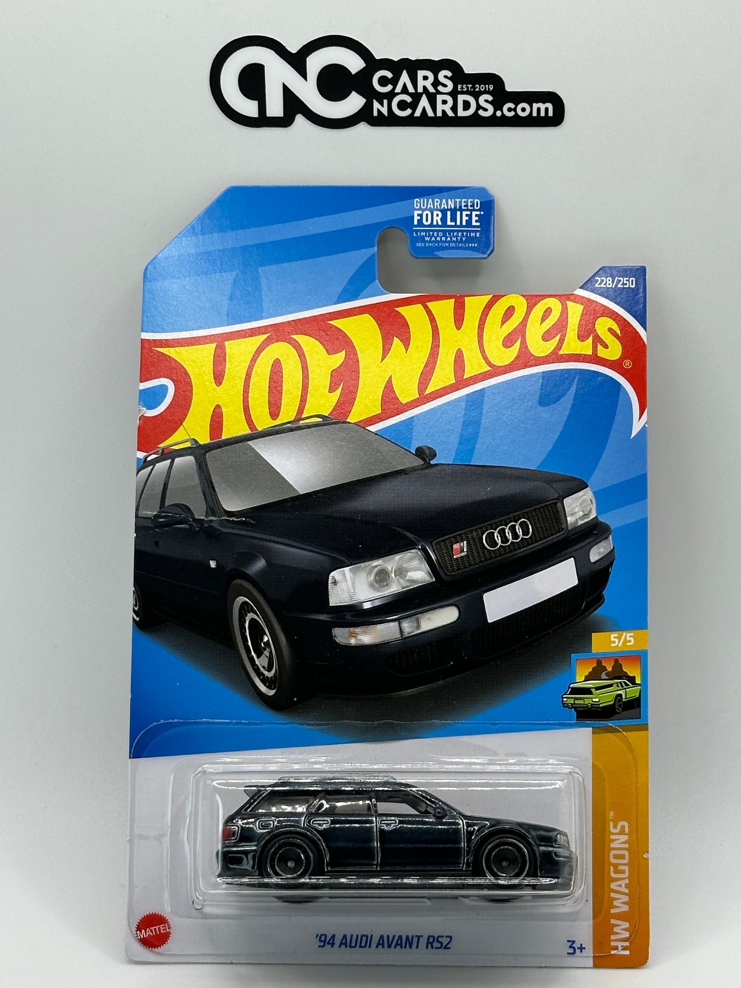 2022 Hot Wheels HW Wagons Audi RS2 Super Treasure Hunt Card Crease W/Protector