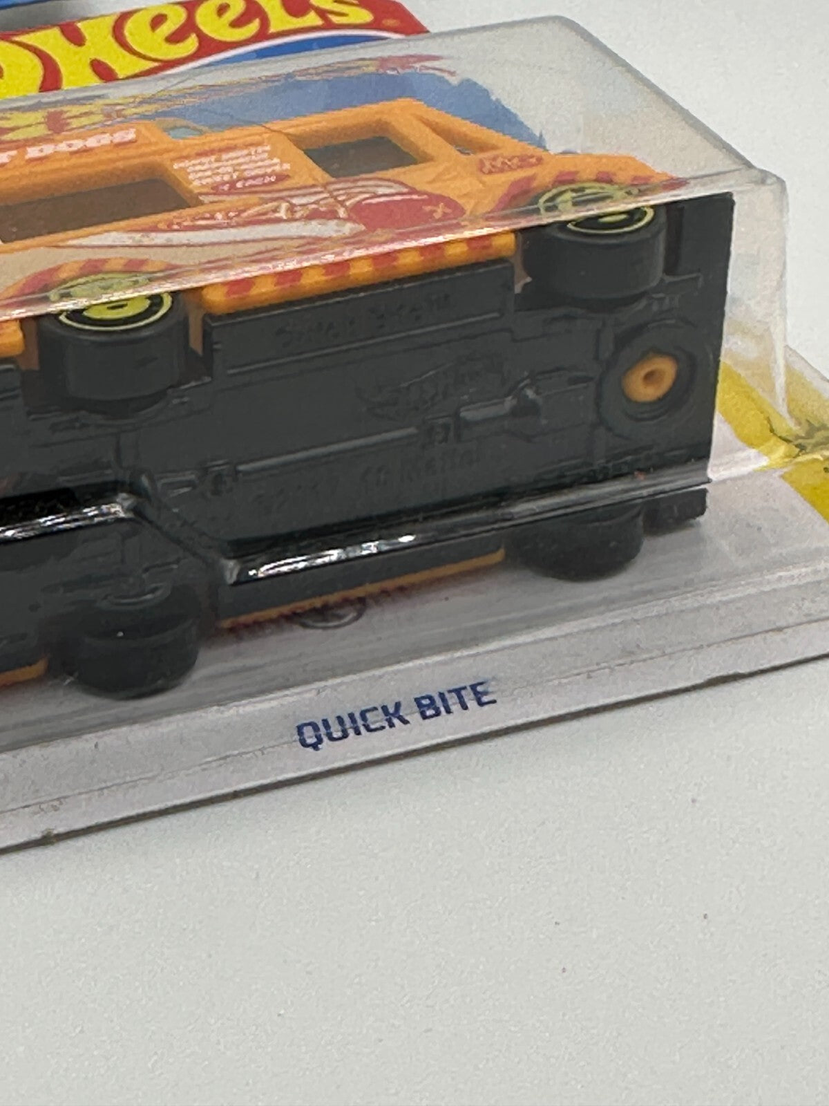2022 Hot Wheels Fast Foodie 2/5 Quick Bite Treasure Hunt Hot Dogs (Card Crease)