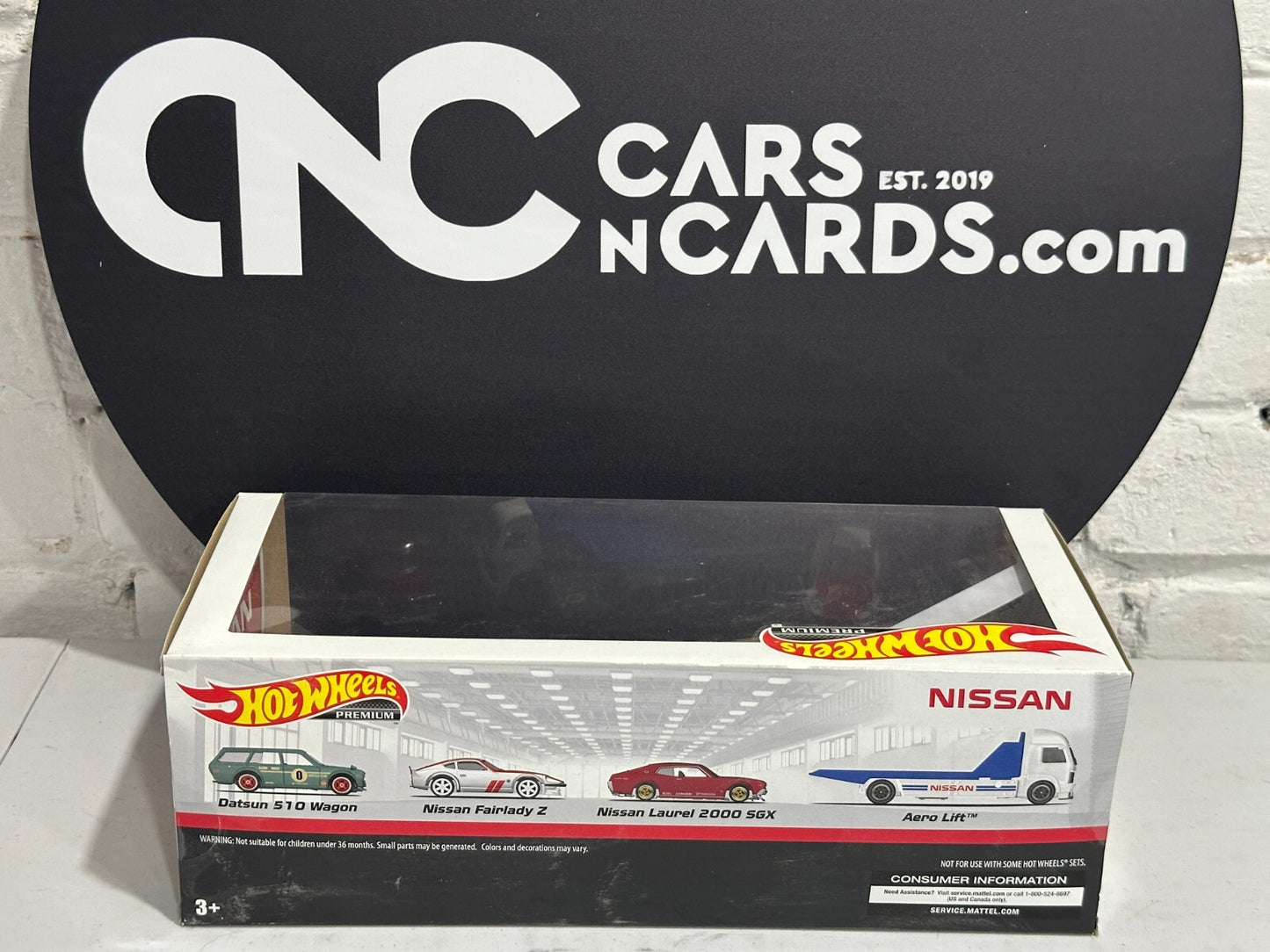 2019 Hot Wheels Premium Diorama Nissan Datsun 510/Nissan Fairlady Z/ Laurel 2000