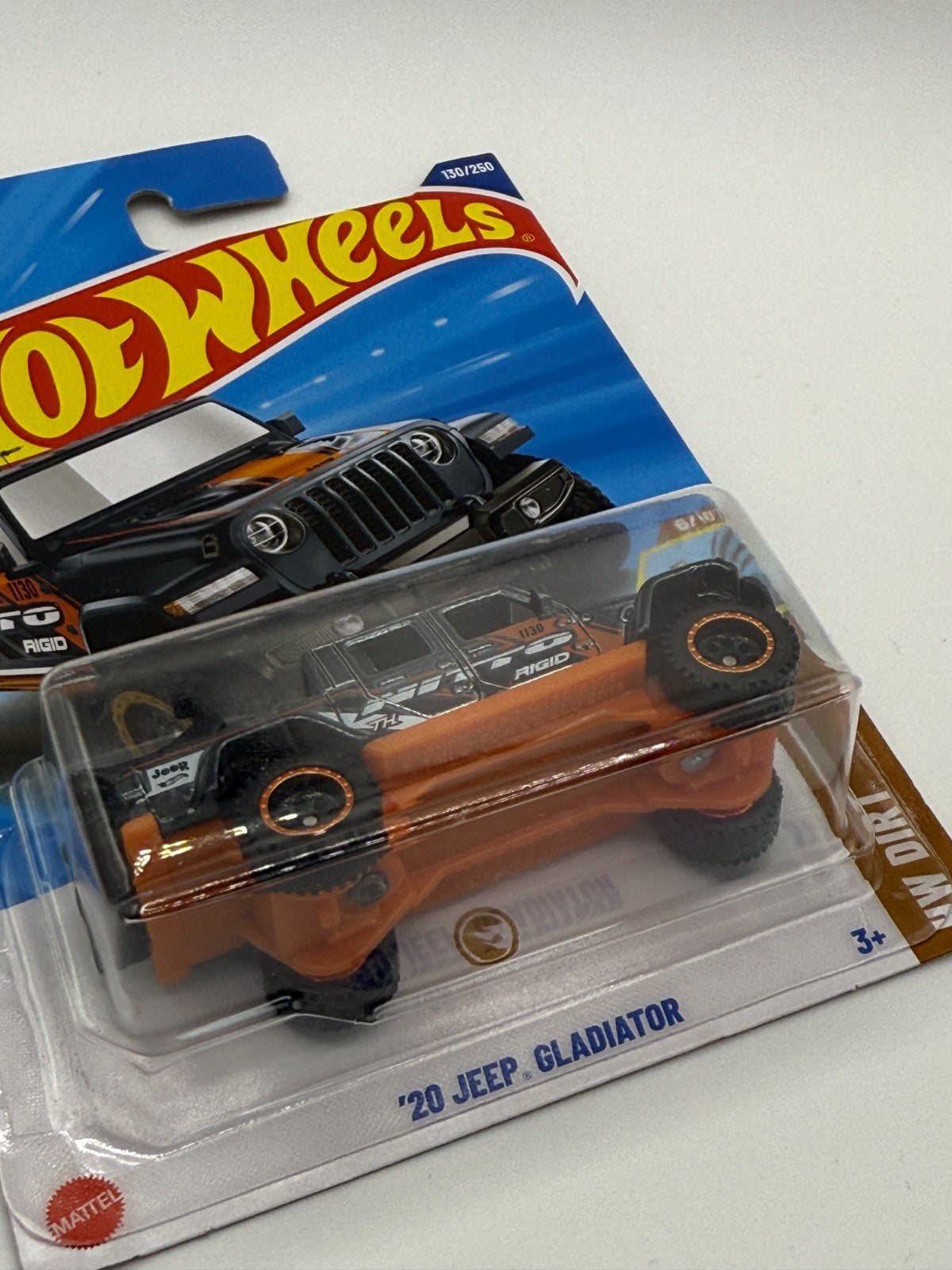 2025 Hot Wheels Super Treasure Hunt HW Dirt 6/10 '20 Jeep Gladiator W/Protector