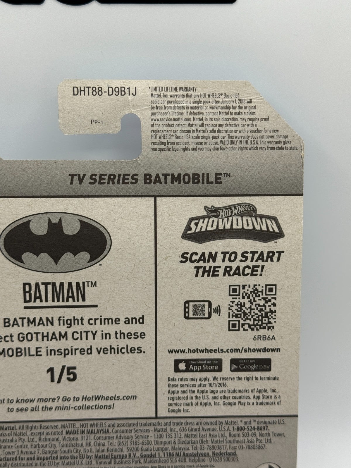 2016 Hot Wheels Super Treasure Hunt Batman 1/5 TV Series Batmobile W/Protector