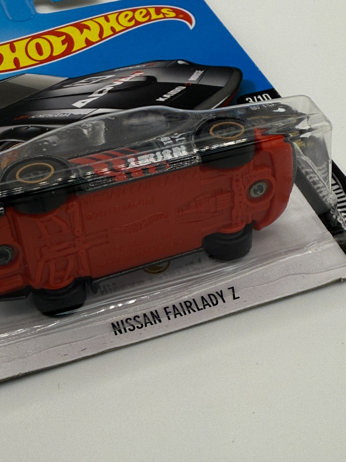 2017 Hot Wheels Super Treasure Hunt Nightburnerz Nissan Fairlady Z Card Crease