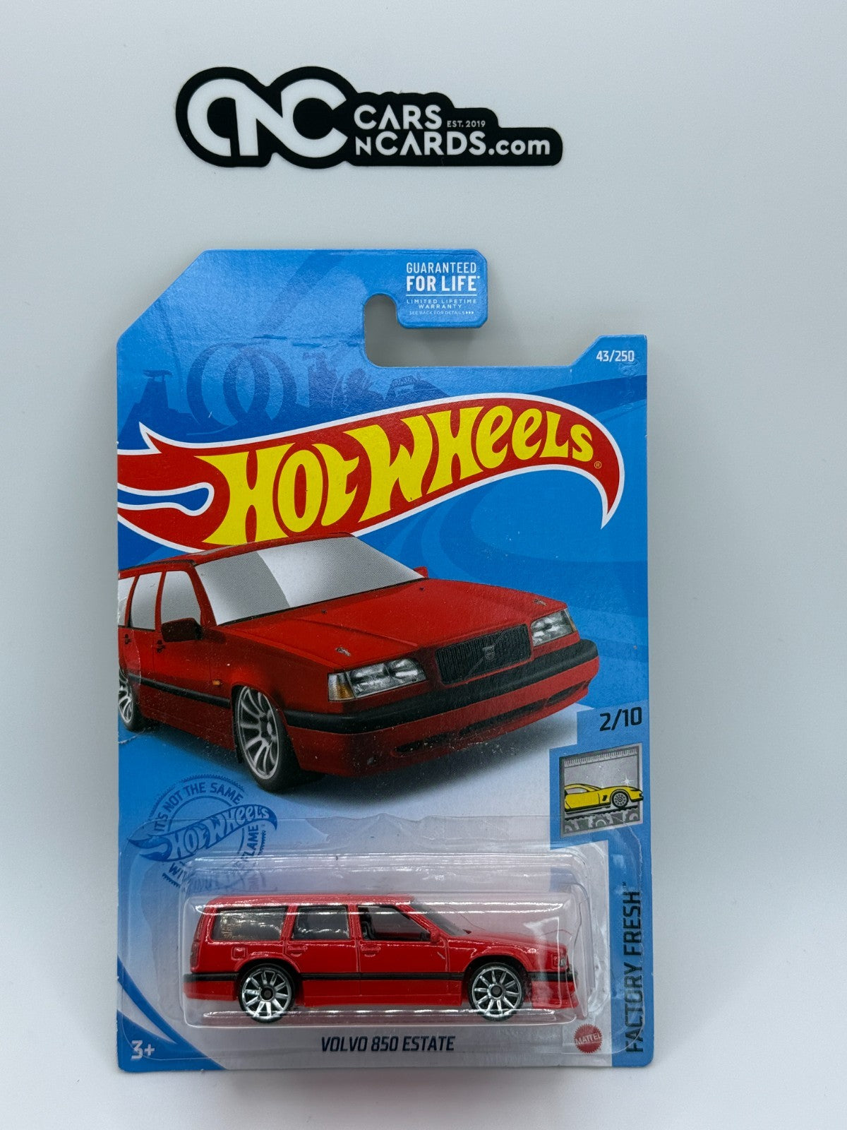 2021 Hot Wheels Factory Fresh Volvo 850 Estate Red (Card Damage/Cracked Blister)