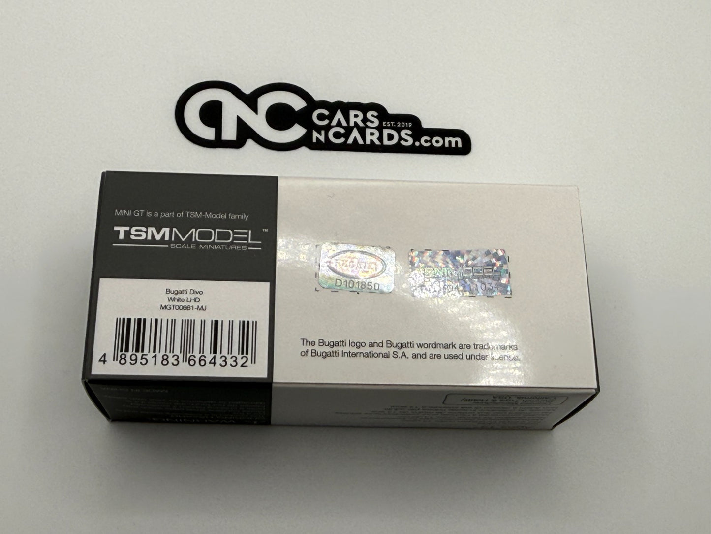 Mini GT Bugatti Divo White 661 Open Box