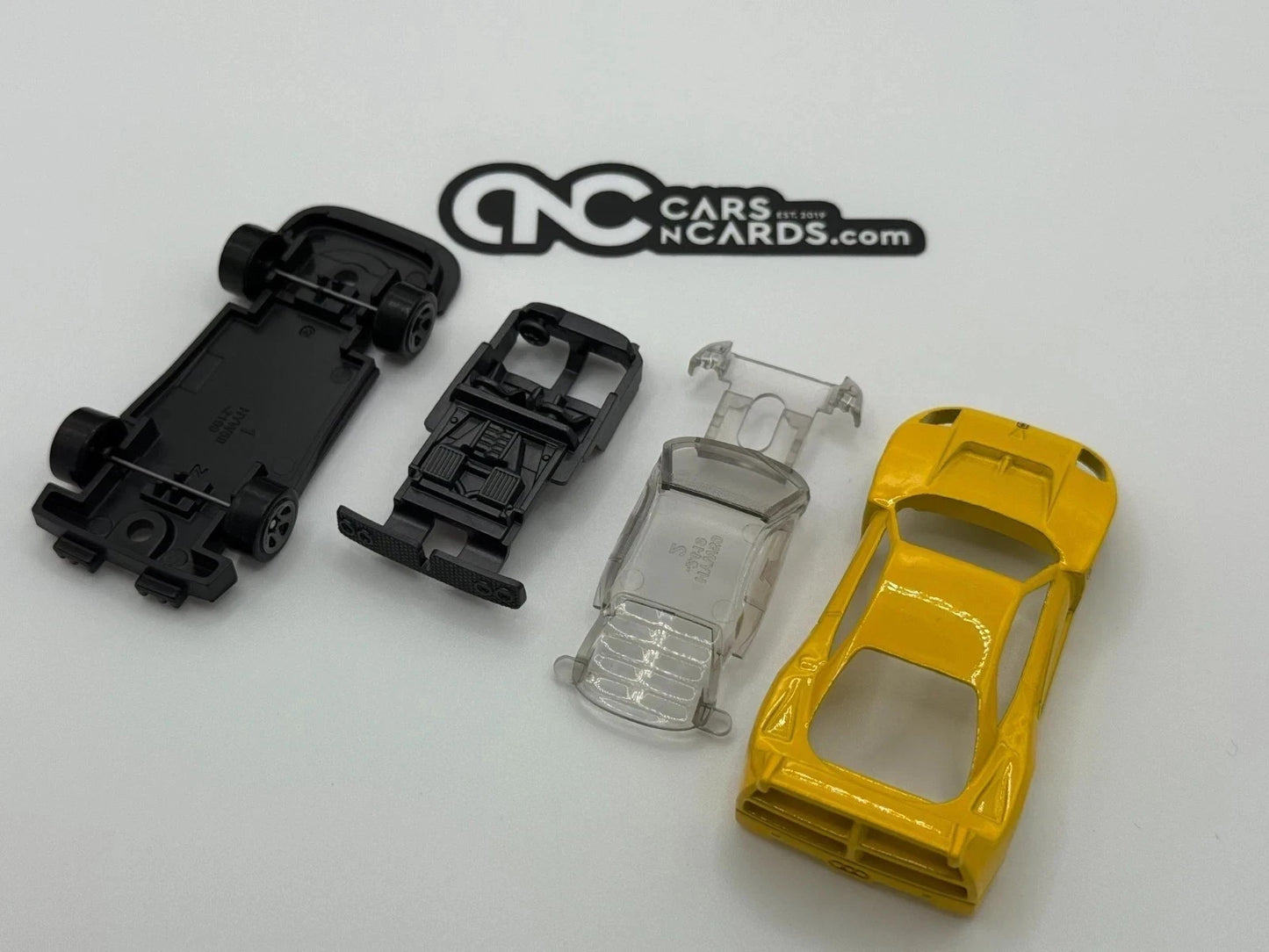 2025 Hot Wheels Ferrari F40 Competizione Yellow Loose No Rivet