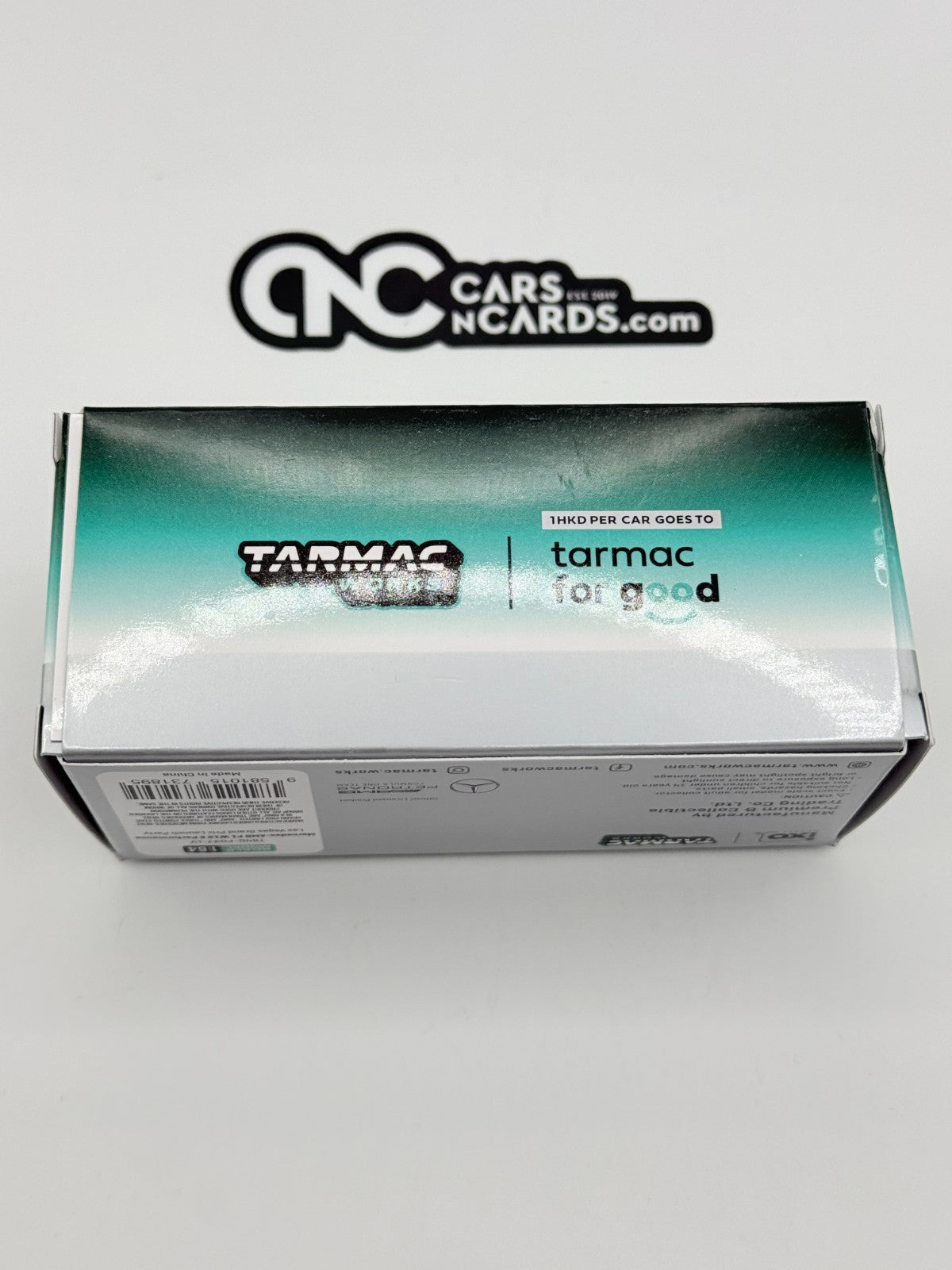 Tarmac Works 1:64-Mercedes-AMG F1 W12 E Performance Lewis Hamilton T64G-F037-LV