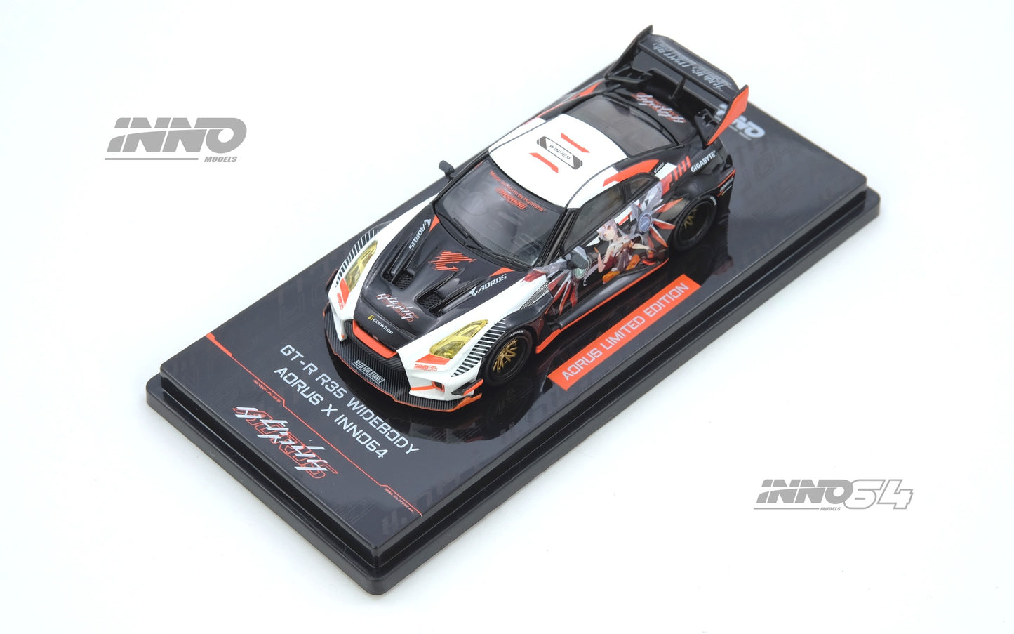 (PRE-ORDER) INNO64 1:64 GT-R R35 WIDEBODY AORUS X INNO64 Limited Edition IN64-R35LB-AORUS