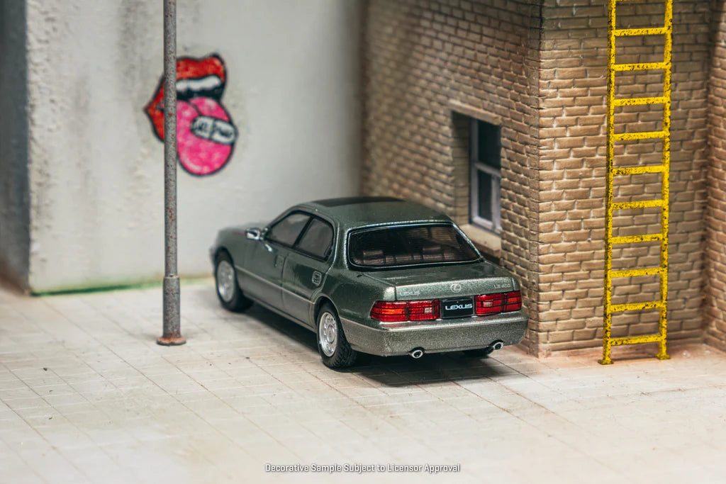 (PRE-ORDER) TARMAC WORKS GLOBAL64 1:64 Lexus LS400 (UCF10) Flint Grey T64G-082-GY