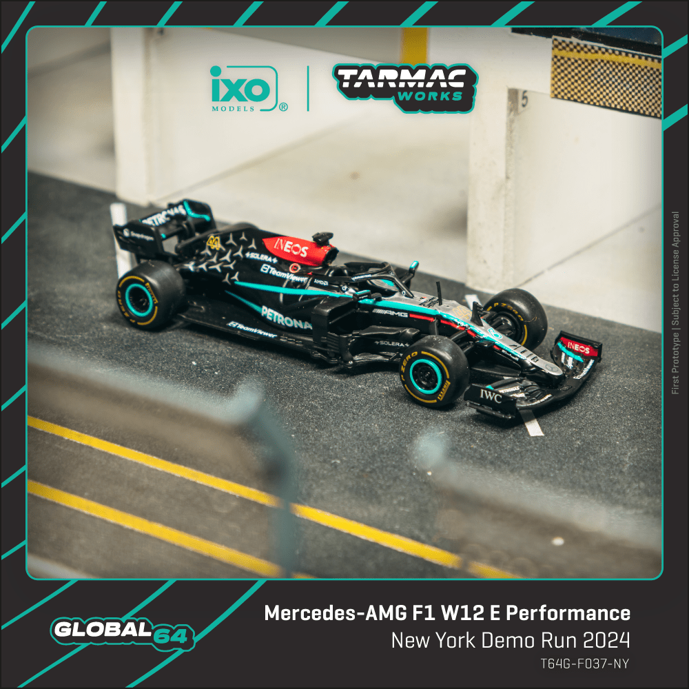 (PRE-ORDER) TARMAC WORKS GLOBAL64 1:64 Mercedes-AMG F1 W12 E Performance New York Demo Run 2024 Lewis Hamilton T64G-F037-NY