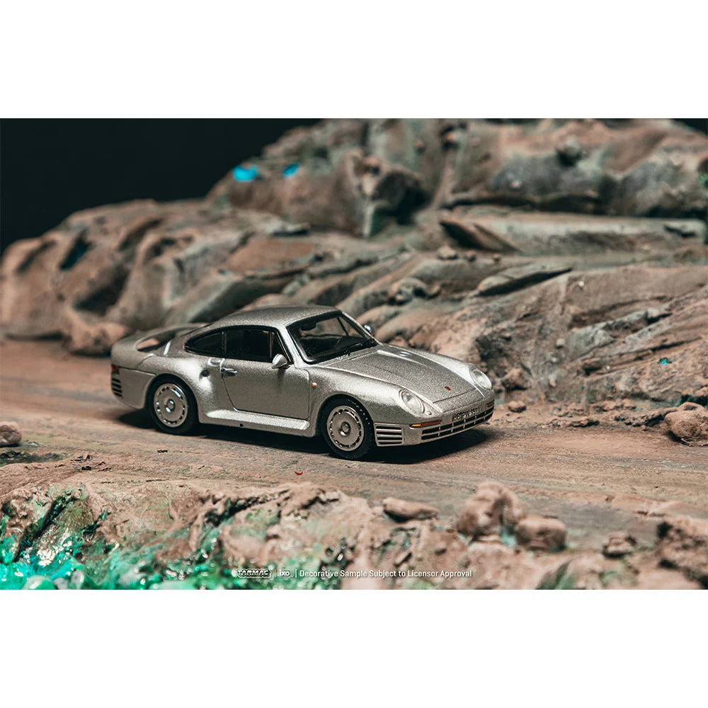 (PRE-ORDER) Tarmac Works GLOBAL64 1:64 Porsche 959 Silver T64G-068-SL