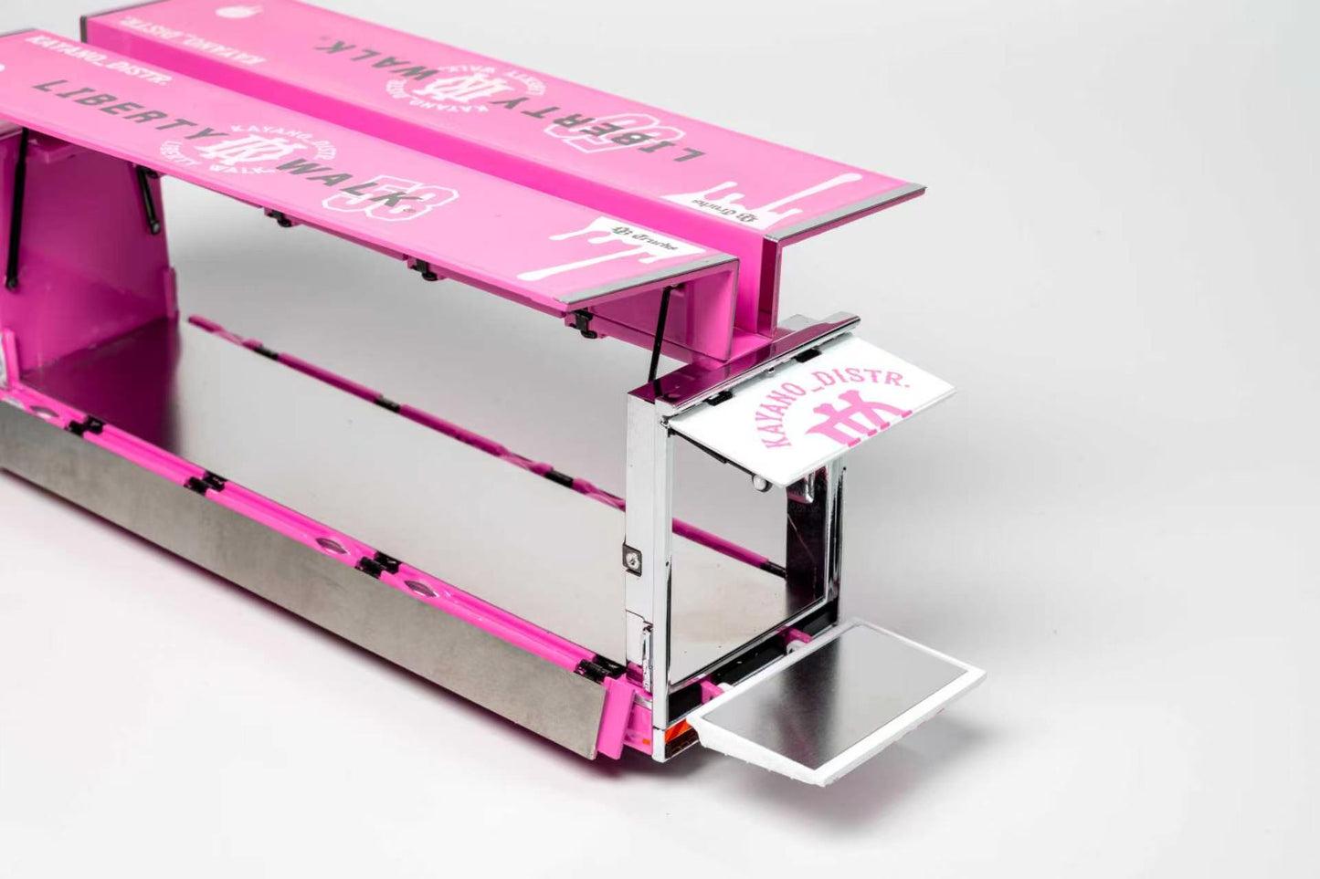 (PRE-ORDER) GCD 1:64 HINO 700 LB PINK - KAYANO DIST EDITION KS-093-738
