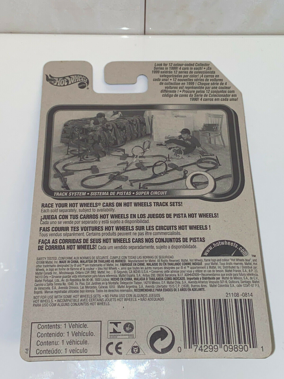 1999 Hot Wheels Street Art Series Full Set of 4 International Cards NIP VHTF