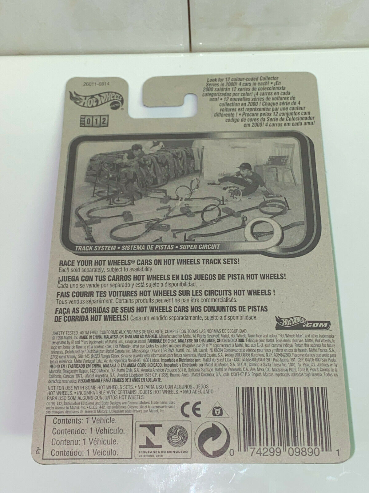 2000 Hot Wheels Seein' 3-D FULL SET OF 4 International Card VHTF NIP Olds/Lexus
