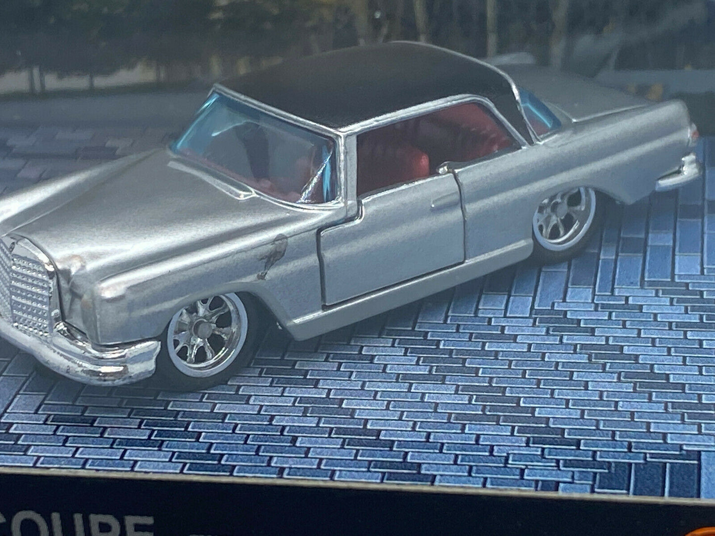 ERROR 2021 Matchbox Premium '62 Mercedes-Benz 220 SE Coupe ERROR ON PAINT