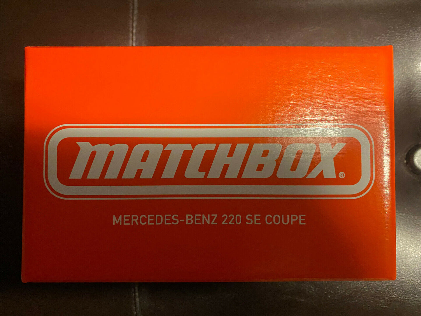 ERROR 2021 Matchbox Premium '62 Mercedes-Benz 220 SE Coupe ERROR ON PAINT