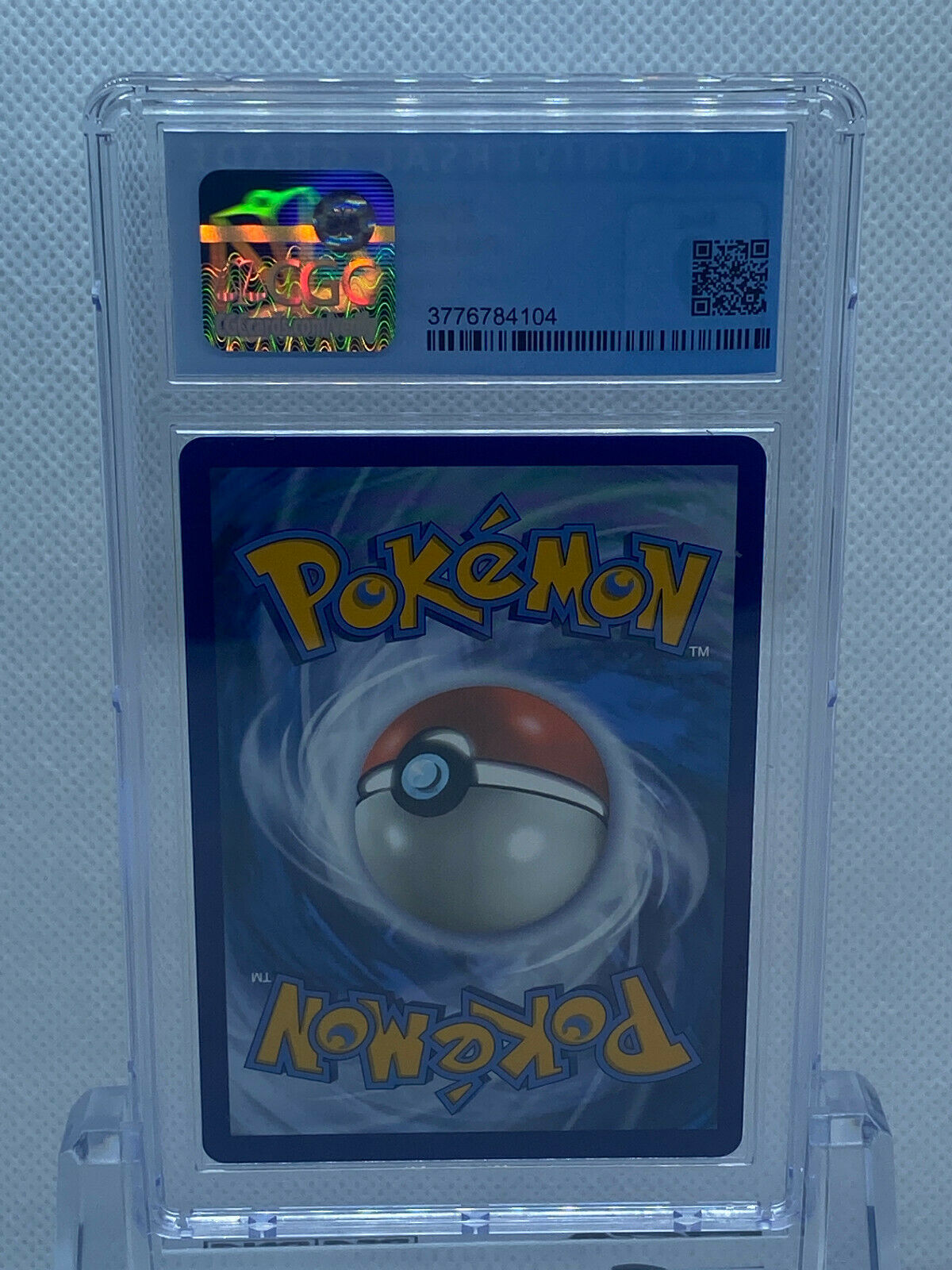 Pokémon (2020) Vivid Voltage Zamazenta Secret Rare 102/185 CGC 9 MINT