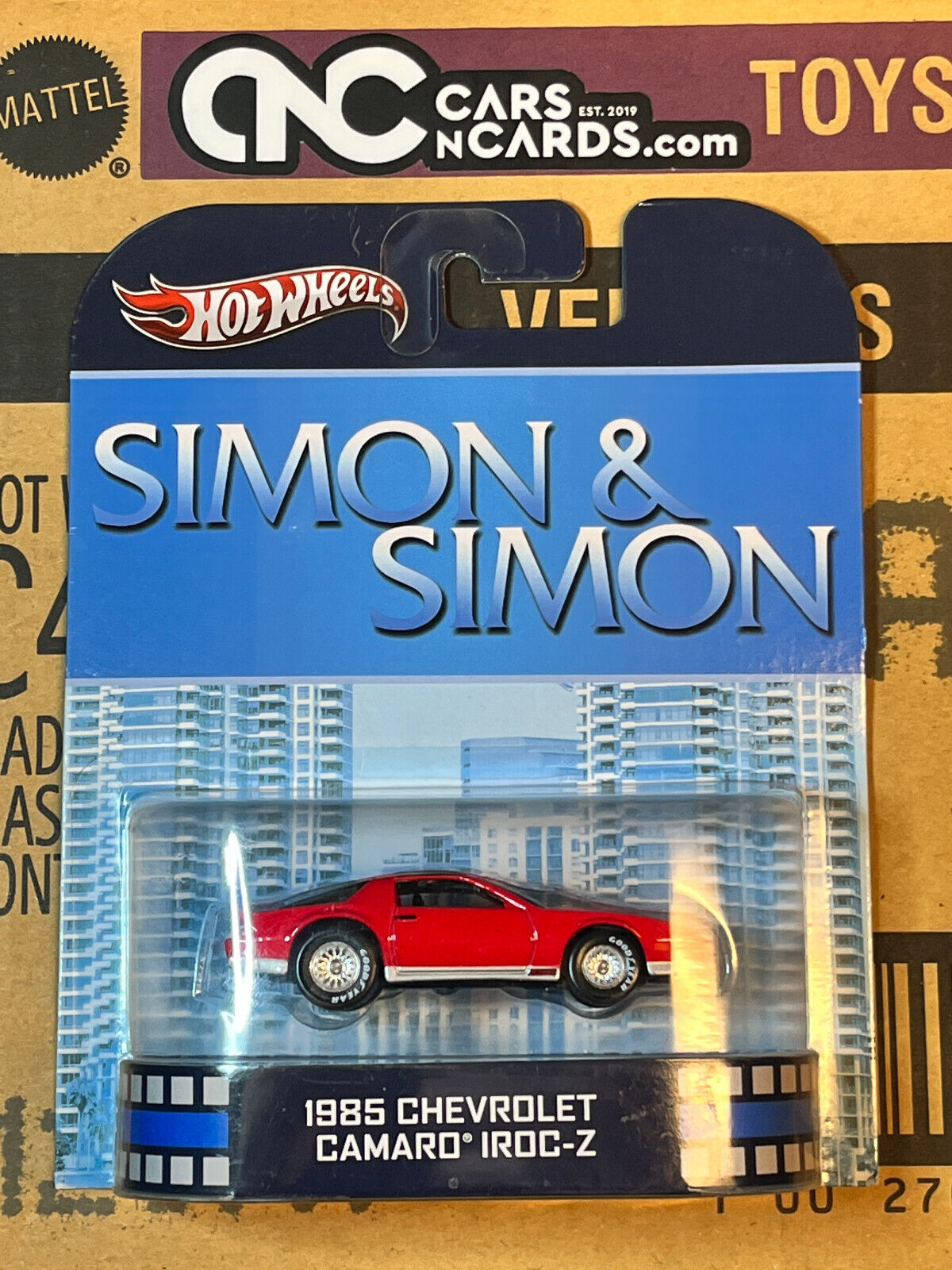 2013 Hot Wheels Retro Ent Simon & Simon 1985 Chevrolet Camaro Iroc-Z W/Protector