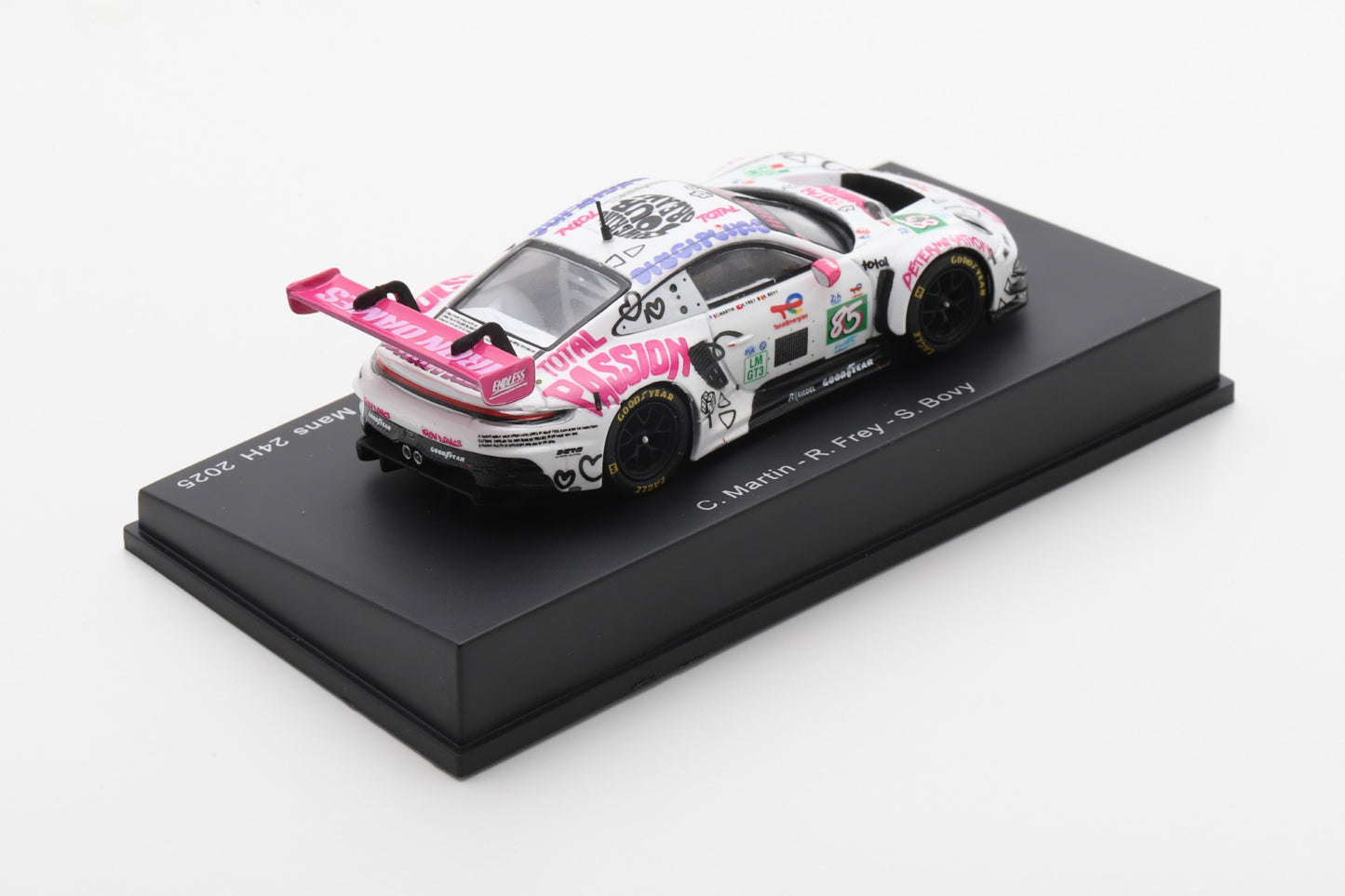 (PRE-ORDER) SPARK 1:64 Porsche 911 GT3 R LMGT3 No.85 IRON DAMES Le Mans 24H 2025 C. Martin - R. Frey - S. Bovy 64S076
