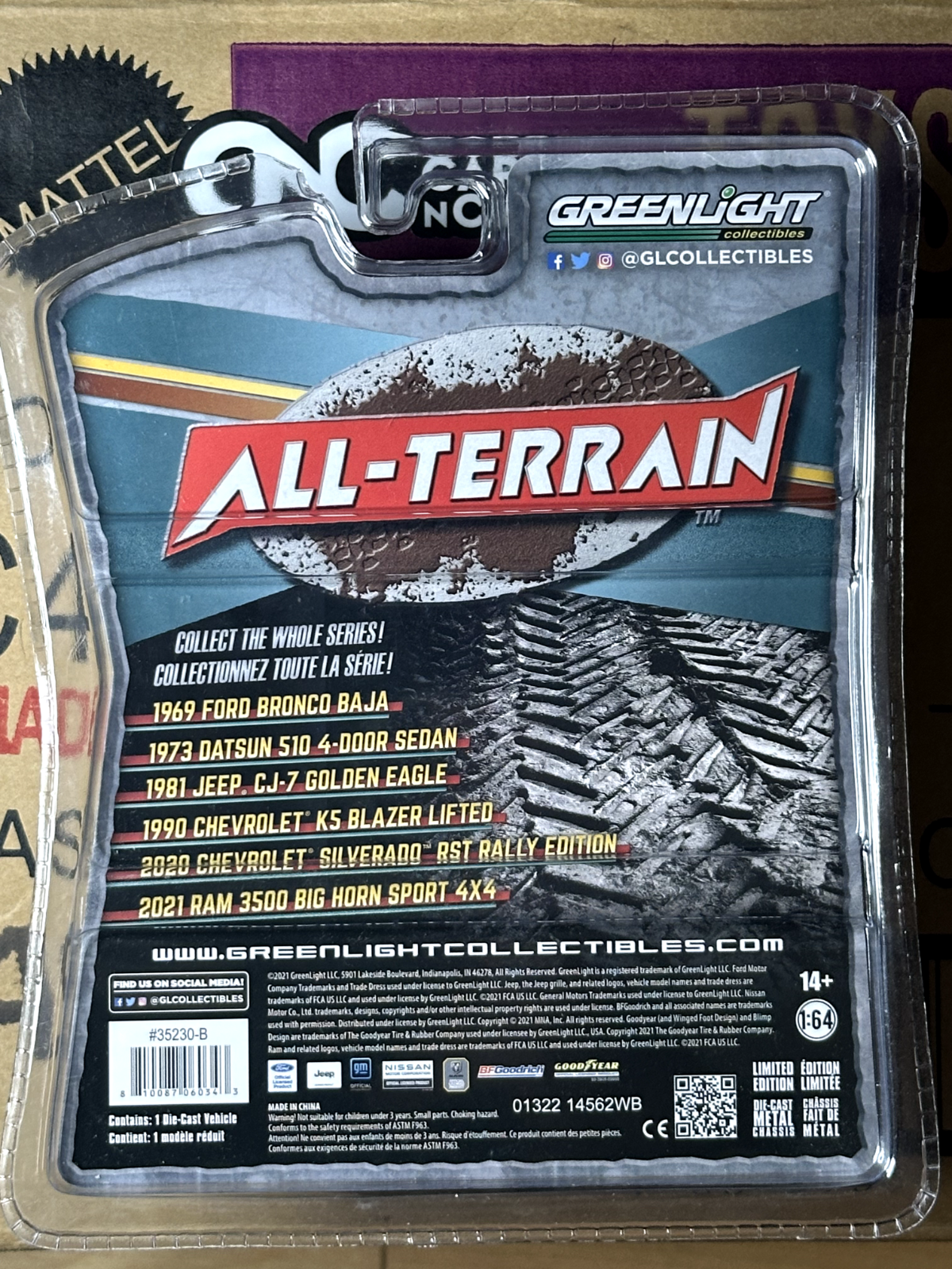 Greenlight All-Terrain 1973 Datsun 510 4 Door Sedan Green Machine Chase