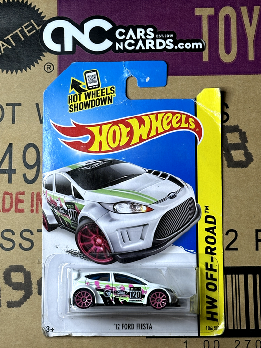 2014 Hot Wheels HW Off-Road '12 Ford Fiesta Treasure Hunt (Card Damage)