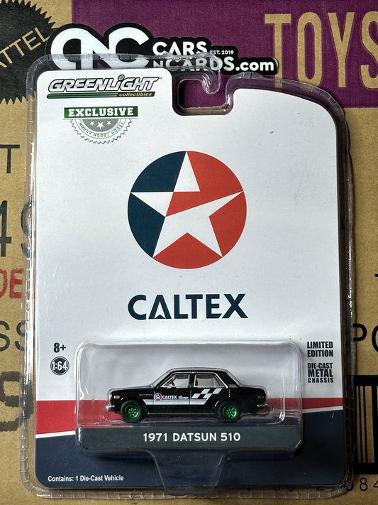 Greenlight Hobby Exclusive Caltex 1971 Datsun 510 Green Machine Chase