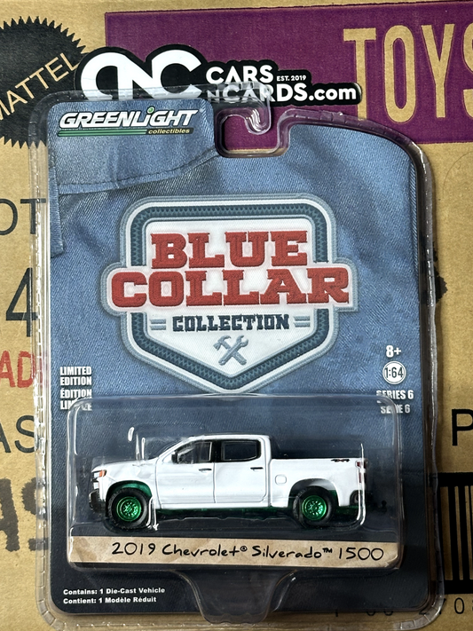 Greenlight Green Machine Blue Collar 2019 Chevrolet Silverado 1500