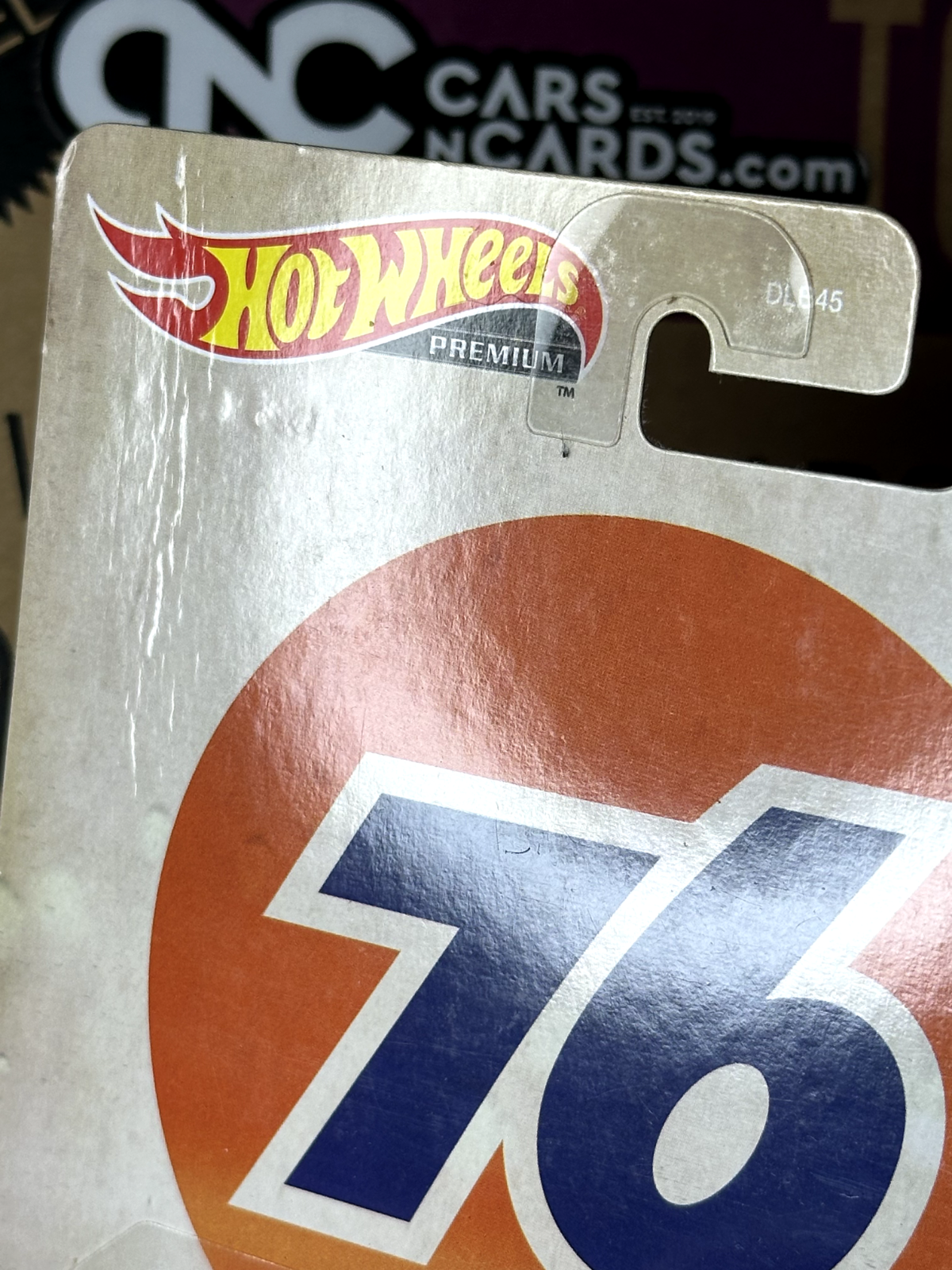 2023 Hot Wheels Pop Culture Vintage Oil 4/5 Union 76 Haulin' Gas (Card Crease)