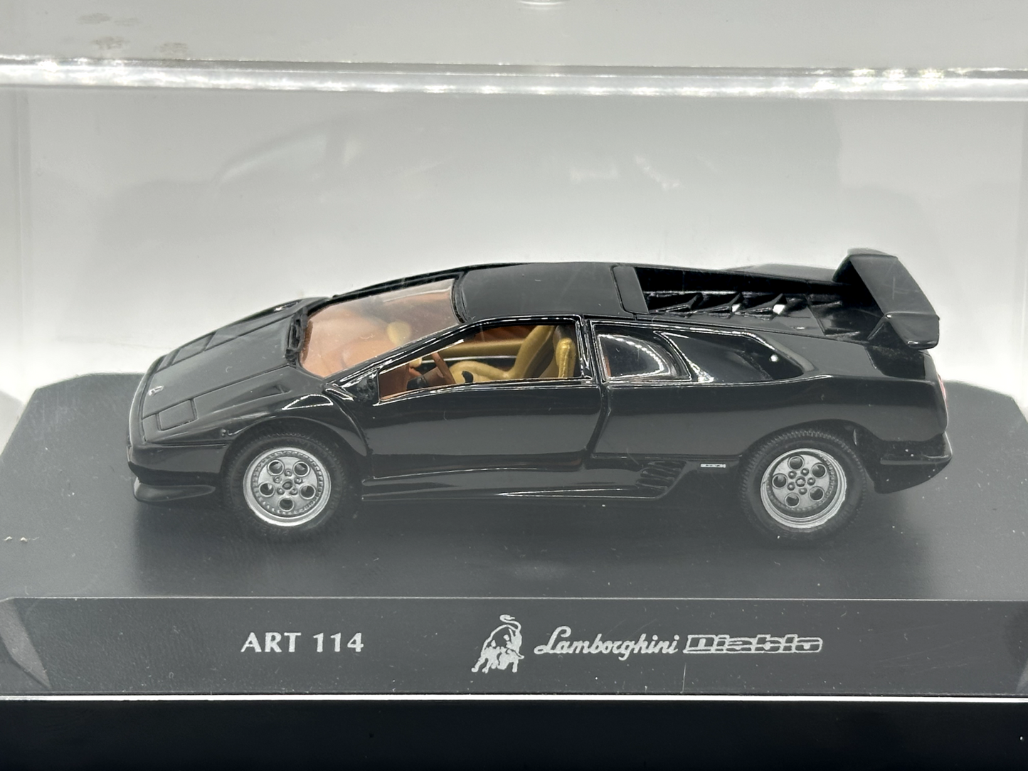AutoART 114 Lamborghini Diablo Black 1:43 With Display Case