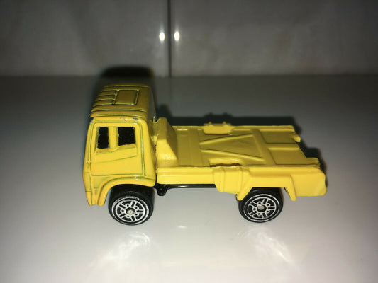 Maisto Yellow transport Truck flatbed