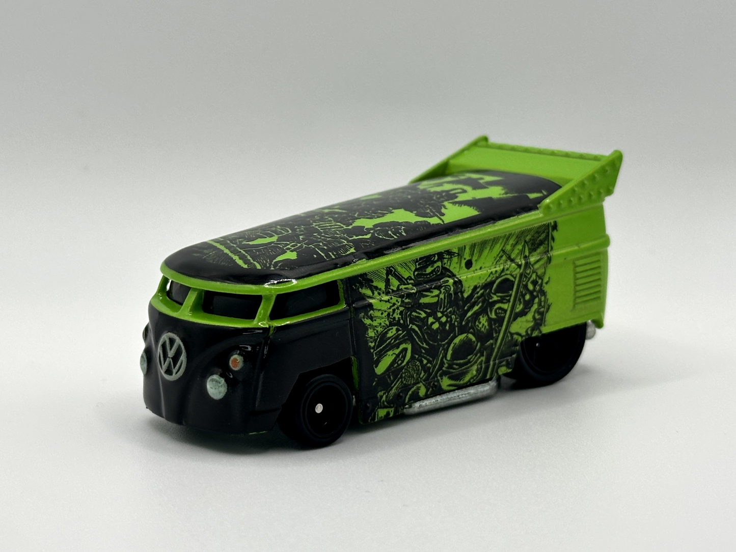 2024 Hot Wheels Premium Teenage Mutant Ninja Turtles VW Drag Bus Loose