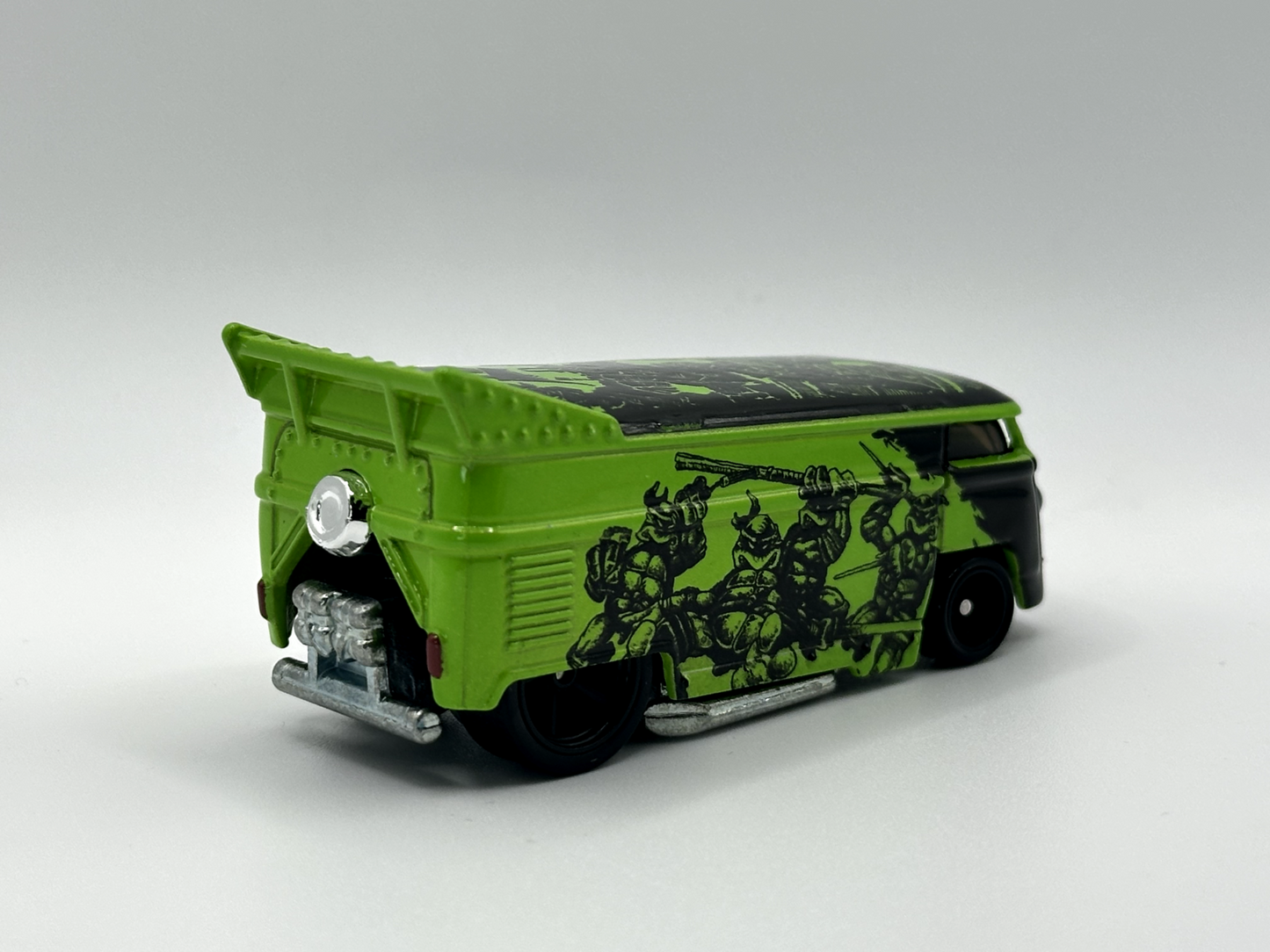 2024 Hot Wheels Premium Teenage Mutant Ninja Turtles VW Drag Bus Loose