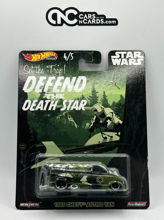 2019 Hot Wheels Premium Star Wars 1985 Chevy Astro Van (Card Crease)