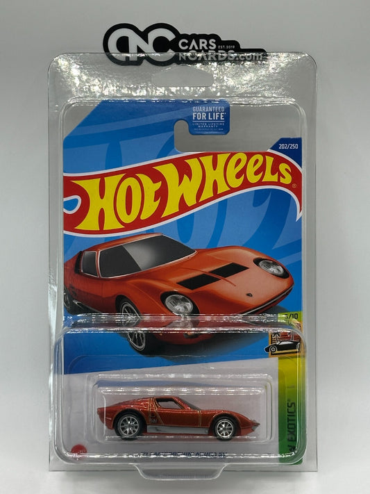 2022 Hot Wheels Super Treasure Hunt '71 Lamborghini Miura SV With Protector