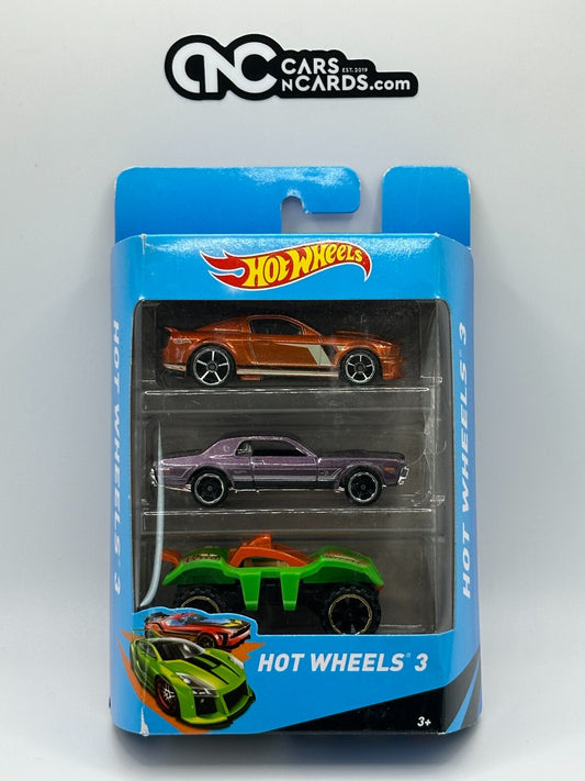 2013 Hot Wheels 3 Pack Ford Mustang GT (Cracked Blister)