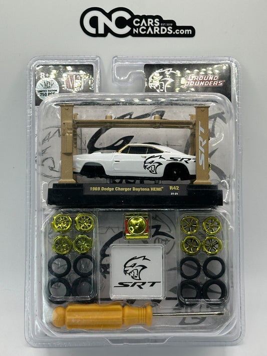 M2 Ground Pounders SRT 1969 Dodge Charger Daytona HEMI Chase 750 Limited Edition
