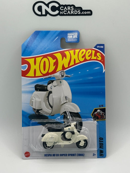 2025 Hot Wheels HW Moto 2/5 Vespa 90 SS Super Sprint (1966)