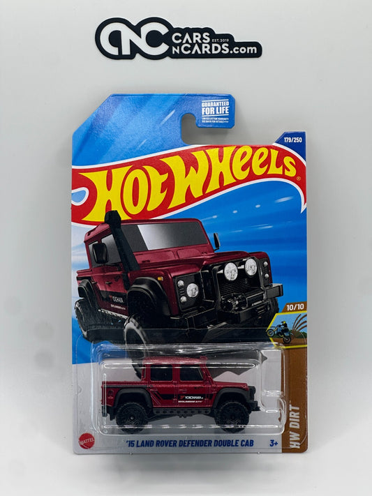 2025 Hot Wheels HW Dirt 10/10 '15 Land Rover Defender Double Cab