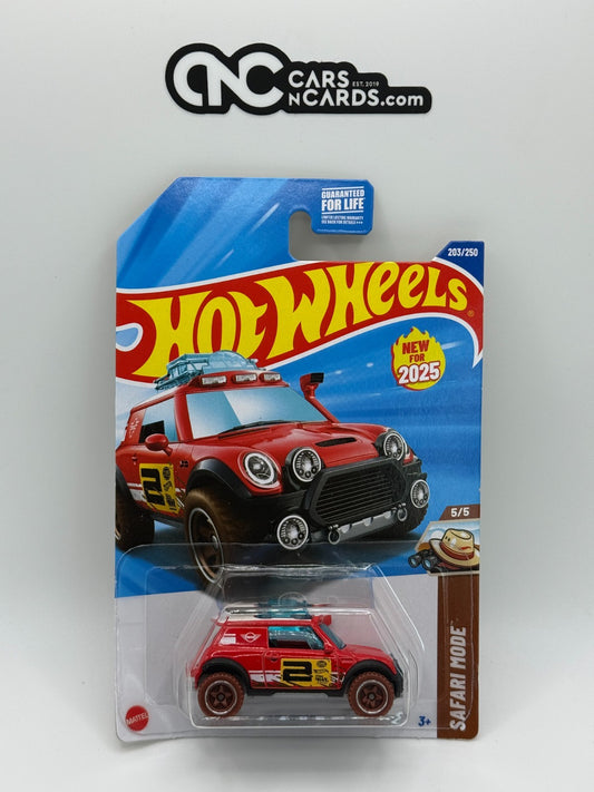 2025 Hot Wheels Safari Mode 5/5 Lil' Roar Mini Cooper (Bent Corner)