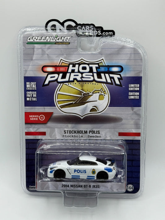 Greenlight Hot Pursuit Series 40 Stockholm Polis 2014 Nissan GT-R (R35)