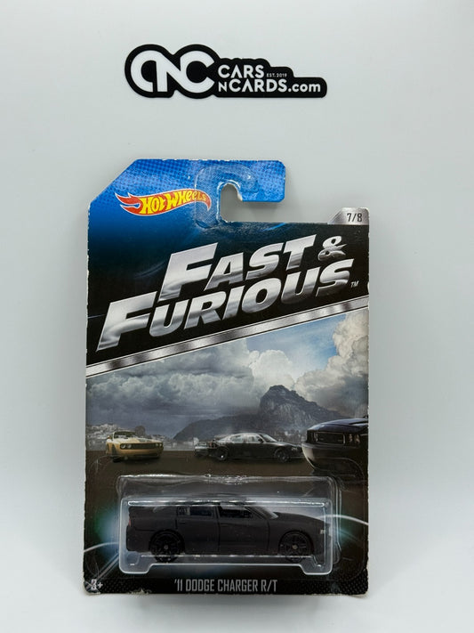 2013 Hot Wheels Fast & Furious 7/8 '11 Dodge Charger R/T (Card Damage)